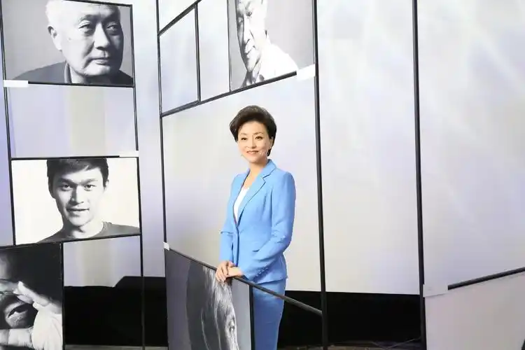 跨越了从政治,商业,科技到文化,艺术,体育各个领域,杨澜在《杨澜访谈