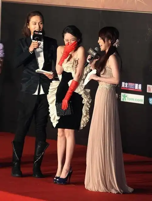 红毯惊现15位女星突发意外,尴尬一刻惹人心疼!