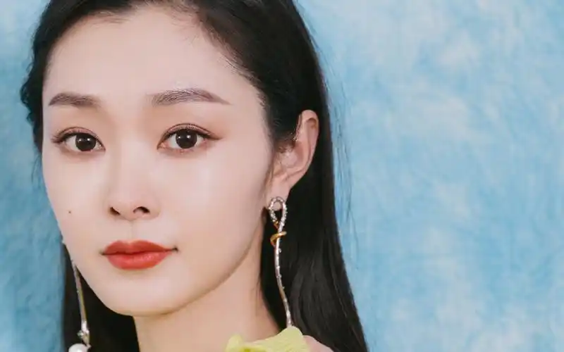 宋轶清新秀丽写真桌面壁纸