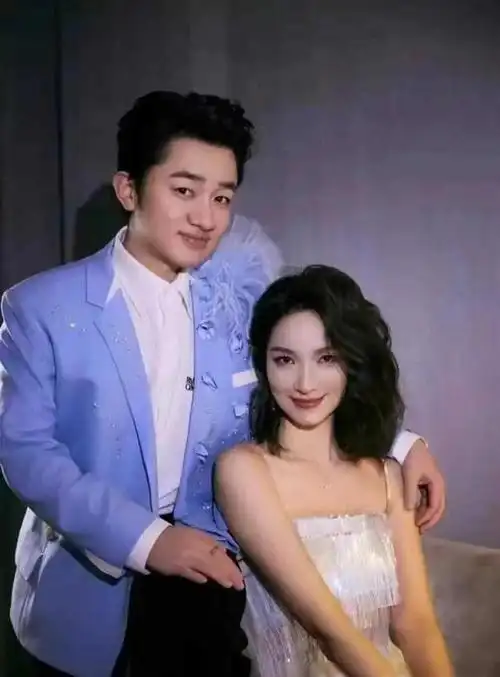 黄磊|刘亦菲|孙菲菲|陈建斌|娱乐圈_网易订阅