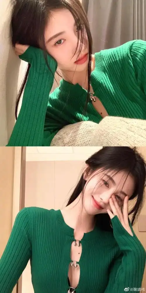 鞠婧祎晒库存自拍穿深v毛衣身材超有料五官绝美粉丝大饱眼福