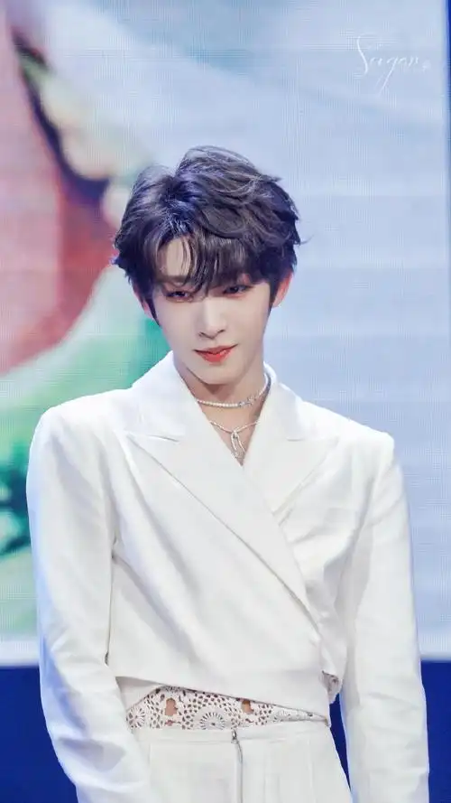 into1官方全能ace门面担当刘宇