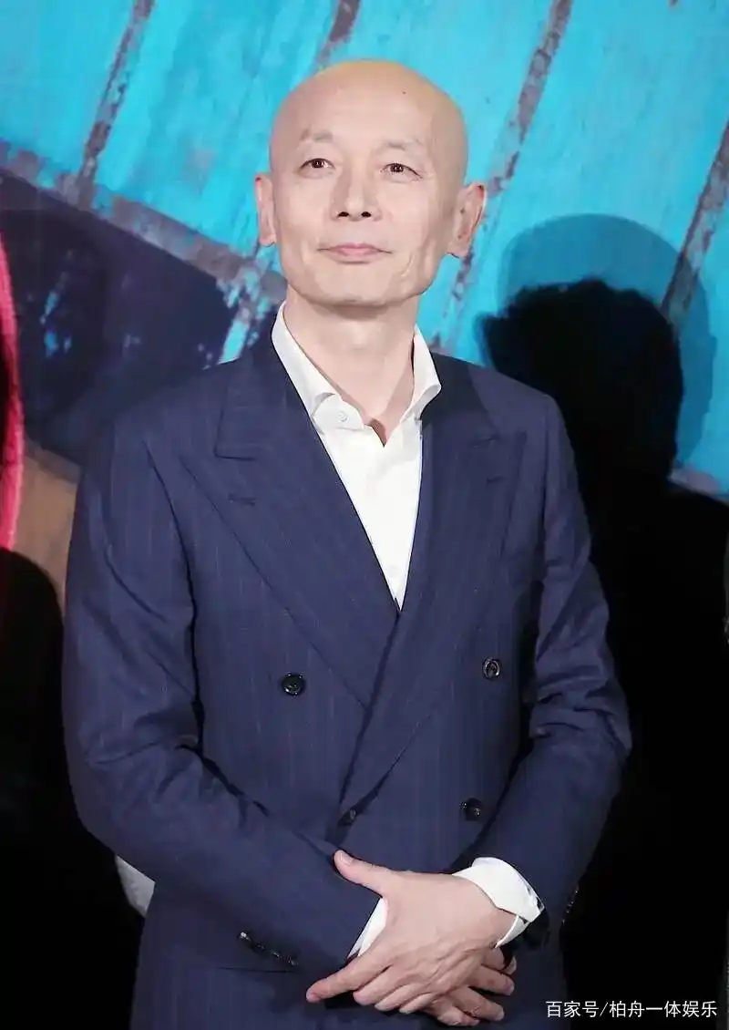 娱乐圈气质最好的4位光头男星,个个才华横溢,一点也不野