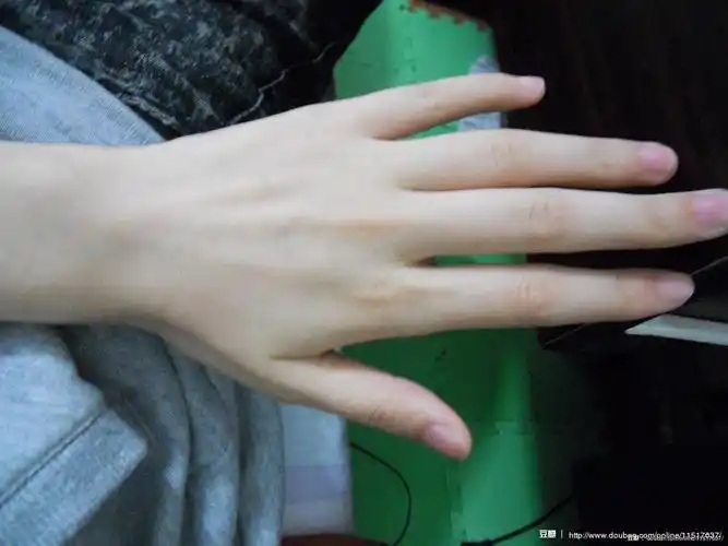 线上活动照片- 他们有双漂亮的手!