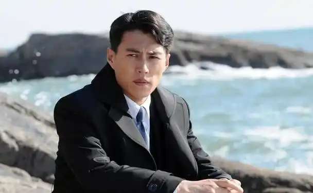 靳东火爆新剧,引爆全场热议!