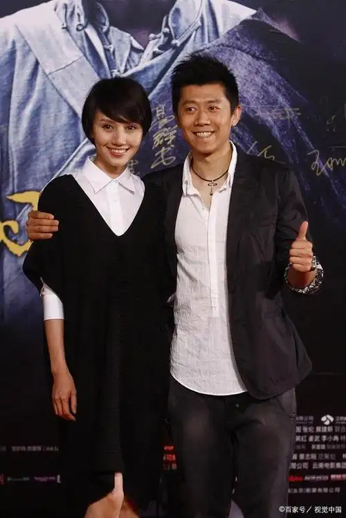 夏雨为妻子庆生发文,字里行间流露真情,袁泉笑容灿烂