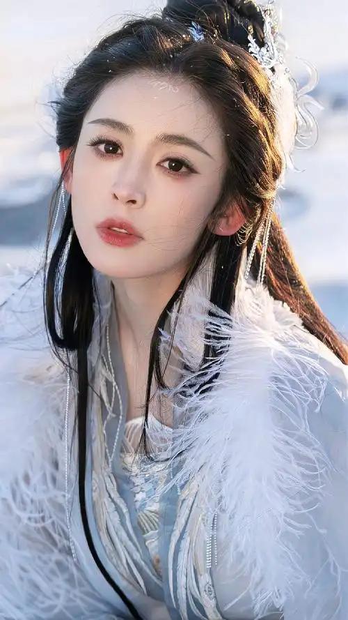 古力娜扎这张脸不打包送进古装剧合适吗?-度小视