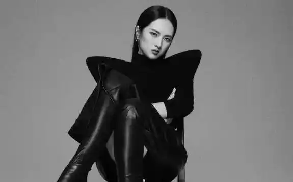 姚安娜正式出道,获任正非力挺,并否认自己是国外身份!_华为_中国_支持