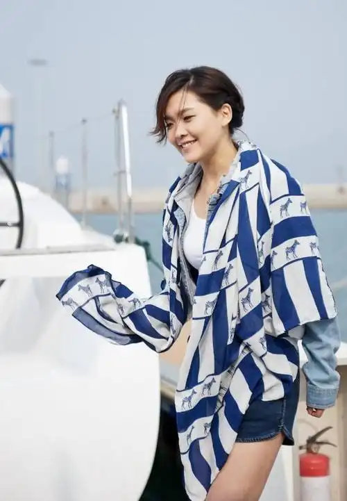 王煜,剧中饰演方舒安,幽默风趣,众女生心中的"男神