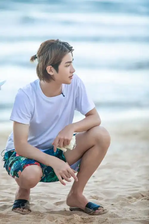 justin《夏日冲浪店》海报出炉 全能小贾的宣传片制作之旅