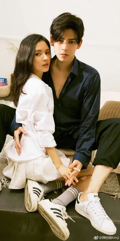 情侣照的正确打开方式秀恩爱必收