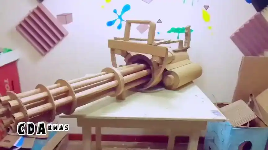 加特林机枪哦 用纸做出来的 神奇吧