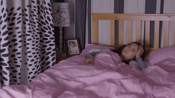 杉杉来了:杉杉脚受伤,封腾在国外出差,都不忘叮嘱她回诊