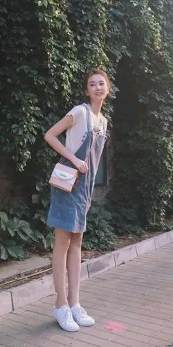 《欢乐颂》女演员乔欣,身高却有一米七二,拥有一双大长腿