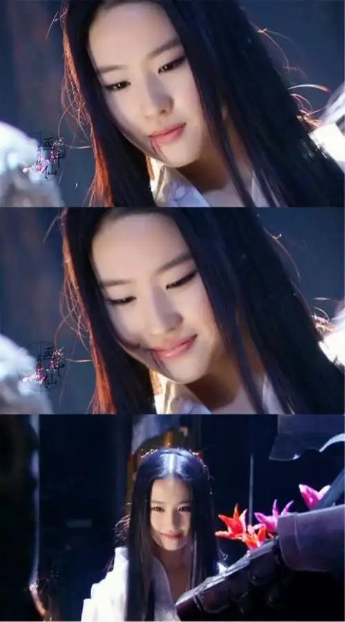 刘亦菲《神雕侠侣》【小龙女】云深雾淡隙白衣,水畔琴轻月渐微.