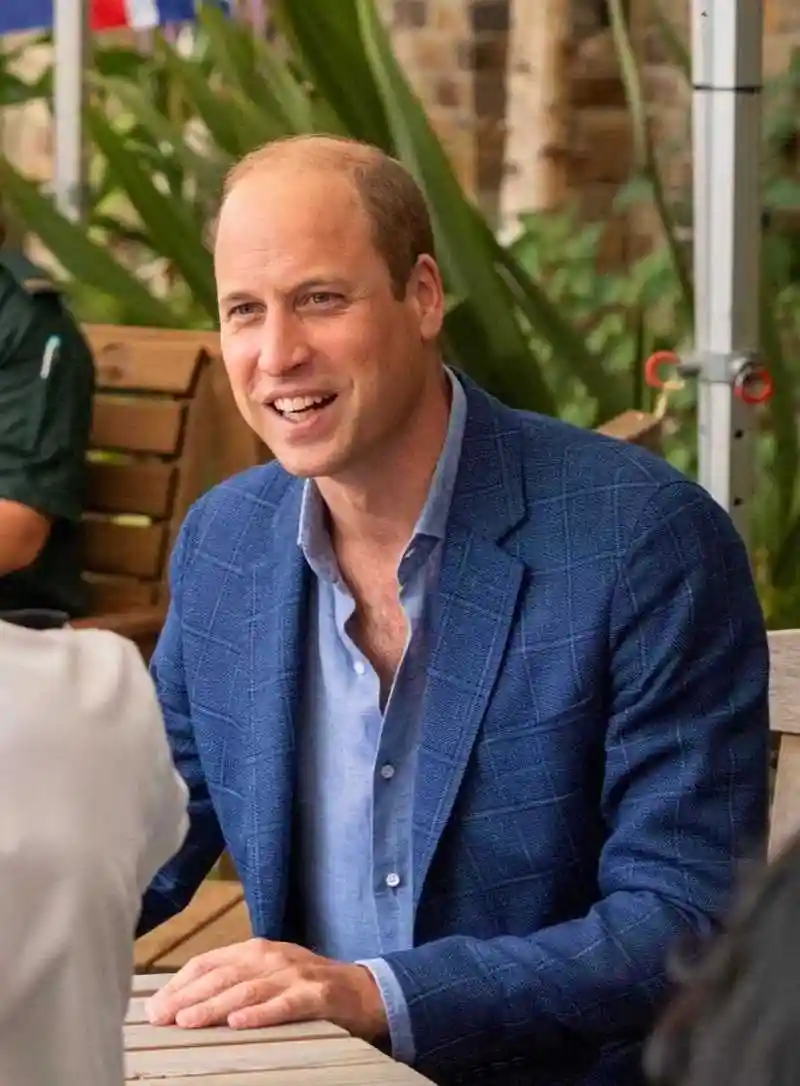 英国人基本上是"十男九秃",秃头脱发几乎是每个步入中年英国男人的