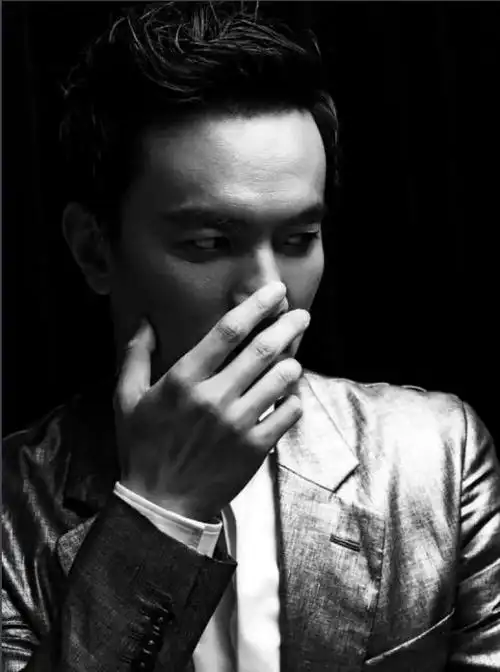 李泉 演艺经历 写真照