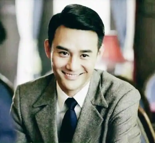 为换头像,王凯化身星座博主,粉丝:以为关注了个高仿号