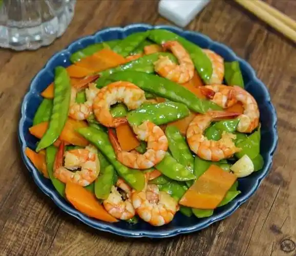 美食家常菜推荐荷兰豆炒虾仁黄豆酱烧鲈鱼蒜蓉白灼菜心