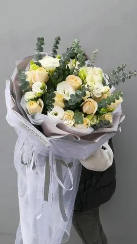 香槟玫瑰韩式花束