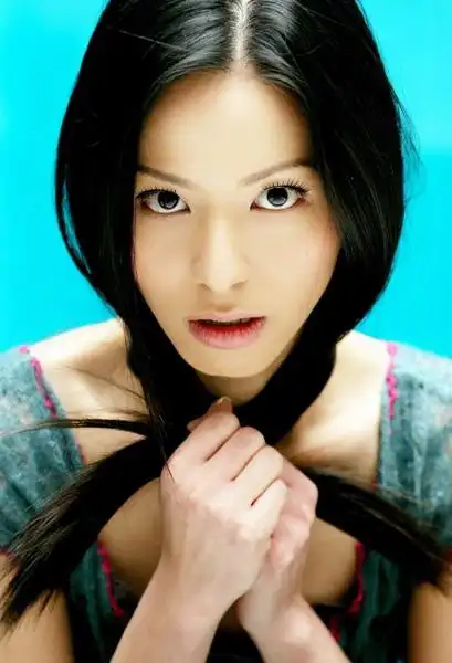 p>滕丽名(joyce tang),1976年1月20日出生,香港无线电视演员.