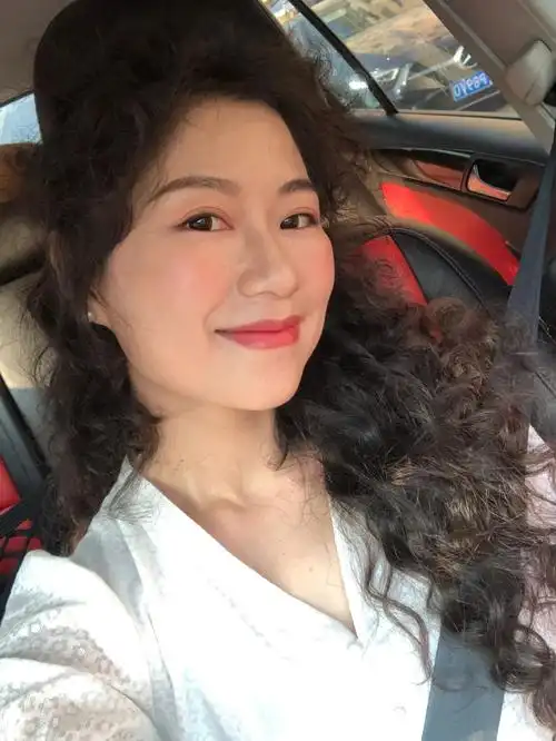 33岁普通宝妈妆后前置原相机下的真实状态