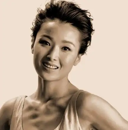 近年来,女演员黄曼凭借在《母亲,母亲》,《神秘人质》等多部年代大戏