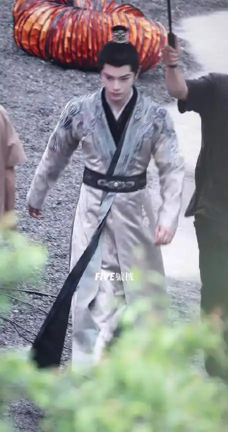 丁禹兮|山河枕_新浪新闻