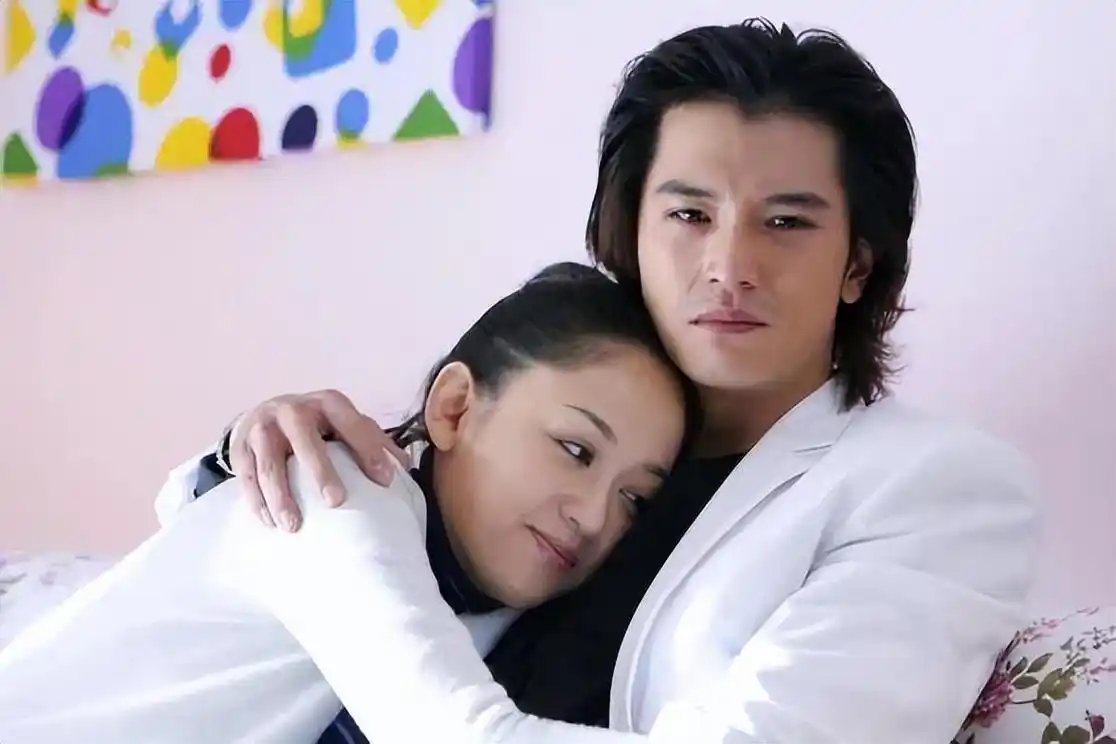 从杨丞琳到许玮甯 邱泽,一个在台湾娱乐圈独树一帜的演员,他的事业