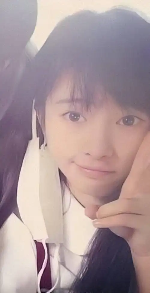 鞠婧祎出道前旧照曝光与现在的差别大吗