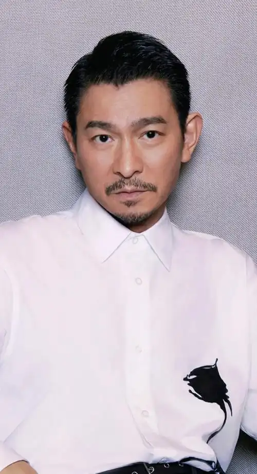 刘德华,长久的自律,成就了长久的红.62岁的帅,依旧巅峰! - 抖音