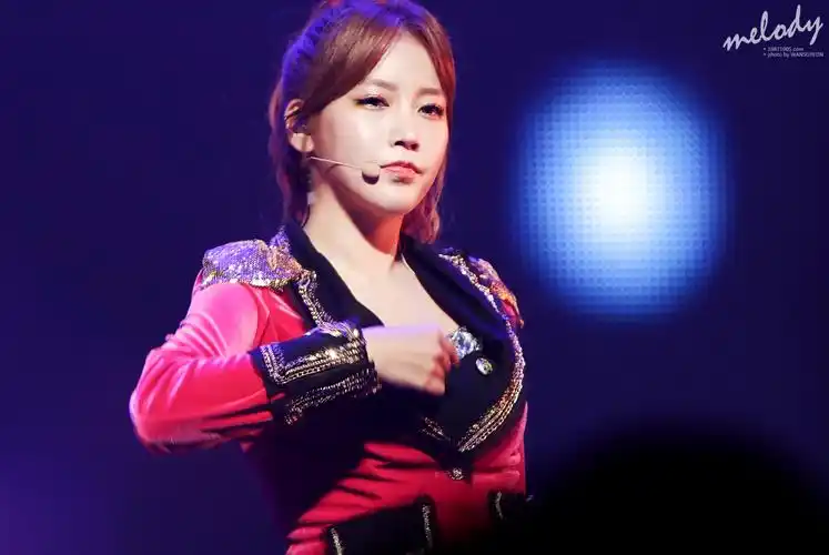 tara,t,ara,朴素妍,素妍tara壁纸图片