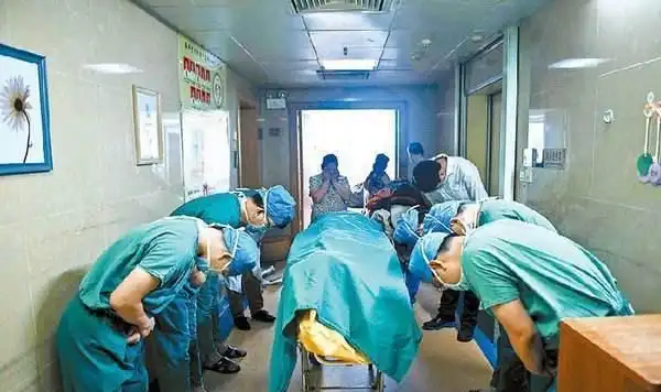 为啥死刑犯人在被处决后家属不能直接领其遗体而要先拉到火葬场