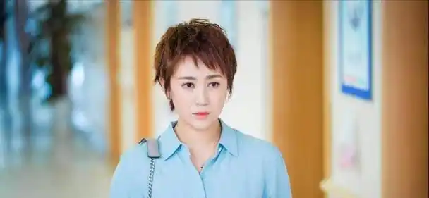 马丽:嫁比自己小11岁男友,38岁高龄为其生下孩子,终成人生赢家