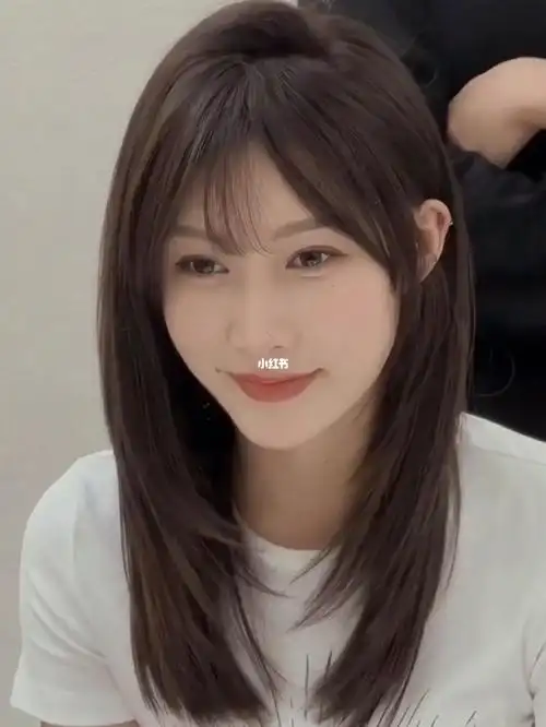 高额头大圆脸方脸发际线高的女生一定要尝试的高层次锁骨发!