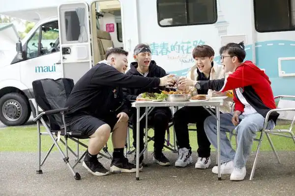 《青春的花路》首播点燃"团魂" 范丞丞王子异下周登场