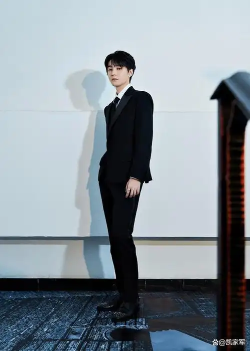 王俊凯官宣平遥电影节,继任2021年的平遥电影节策展人之后,王俊凯再度