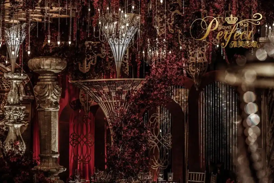 欧洲复古宫廷风婚礼奢华的金光四溢高贵又大气