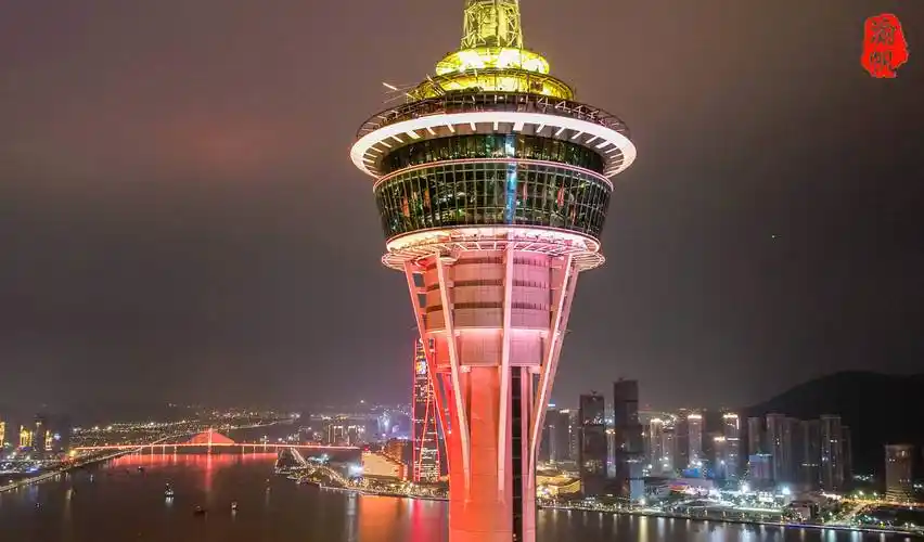 澳门之旅第三天:闲逛官也街,登上澳门塔,如愿航拍金光大道(澳门官也街