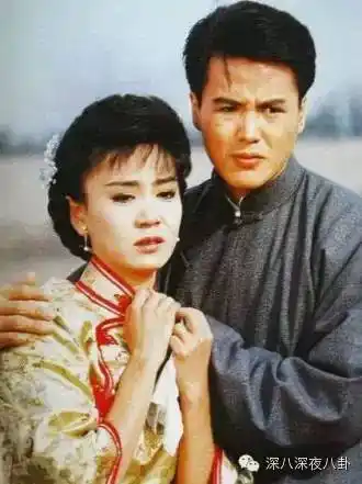 那会儿30岁的林瑞阳,大概就是这个样子,这是90年他跟刘雪华演哑妻时候