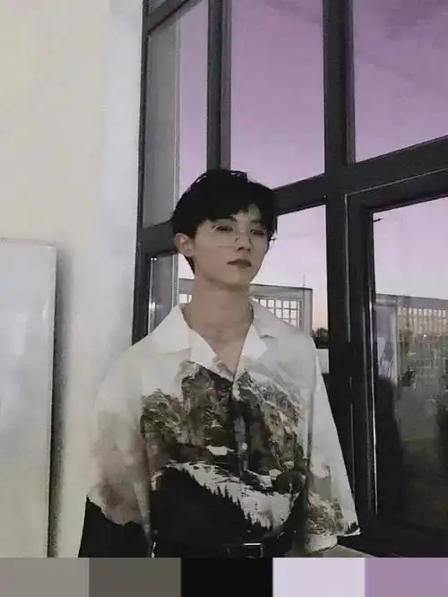 马嘉祺神仙图马嘉祺喉结在看傻了06