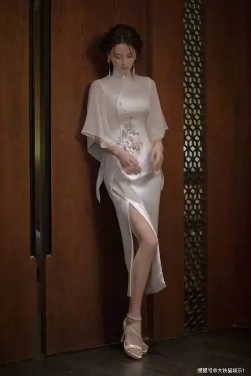 80后女明星好身材top10长腿细腰翘臀美背个个都是人间尤物