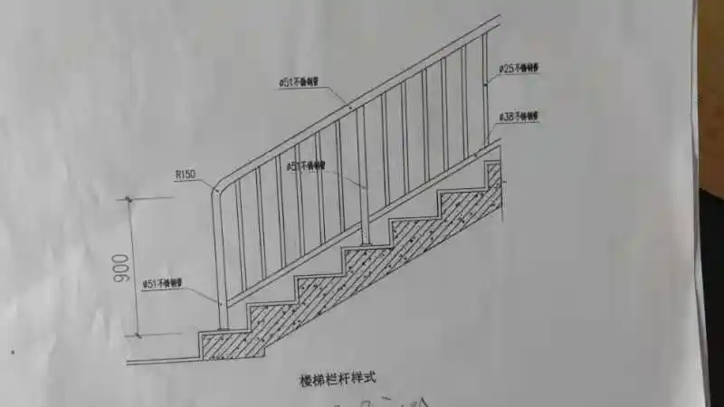 两千米不锈钢楼梯扶手