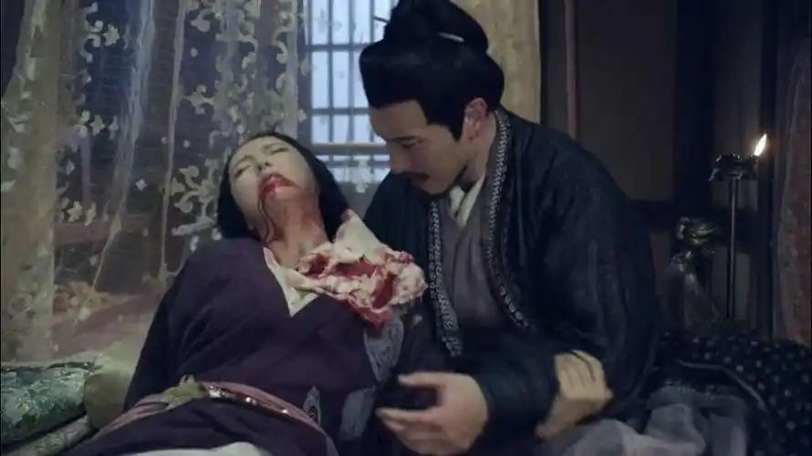 关羽为何那么狠,月下直接斩了貂蝉?只因发现了貂蝉的秘密