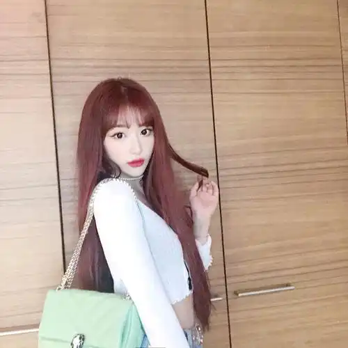 孔雪儿性感露腰私服照图片66