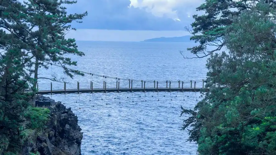 清爽迷人的海岸风光桌面壁纸