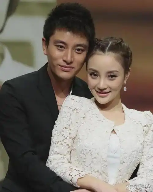 为何李小璐离婚后一直无绯闻真实原因揭晓她并非在守候贾乃亮