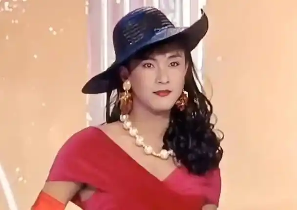 论男扮女装,这10位男演员反串表演非常出色,才是"教科书"演技