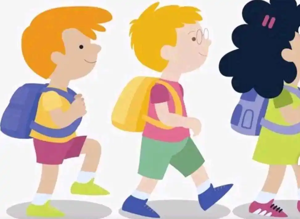 开学了,排队上学,排队进入教室,排队放学