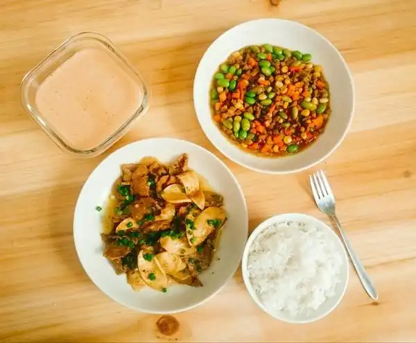 果儿甜儿做的午餐2018年8月9日